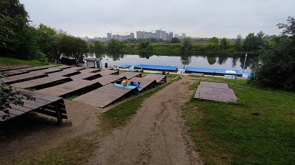 Пляжная зона парка Фили