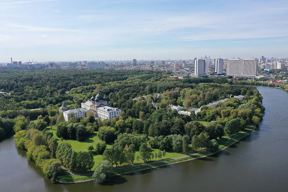Измайловский остров и Покровский собор
