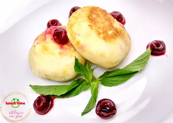 Сырники с вишней