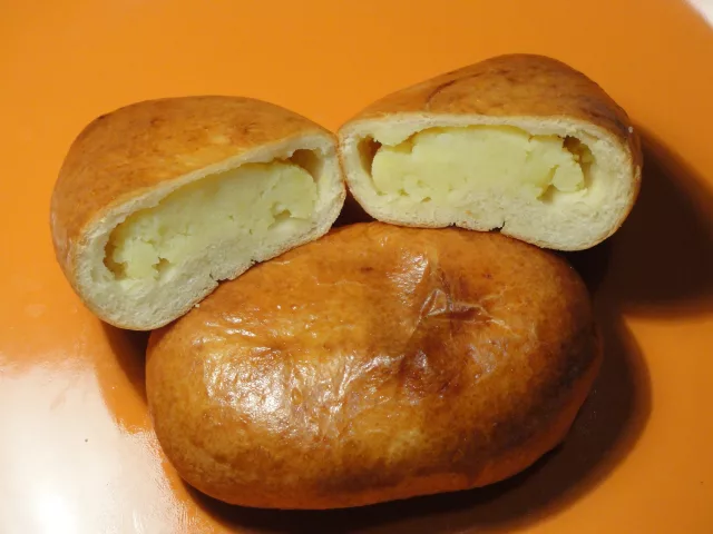 Пирожок с картофелем