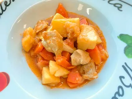 Жаркое из курицы с картофелем