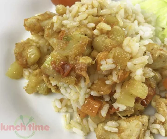 Куриное рагу с рисом и овощами