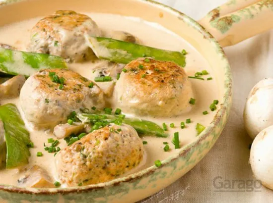 Куриные ёжики под соусом бешамель