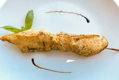 Как приготовить Шашлык из куриной грудки с чесночным соусом