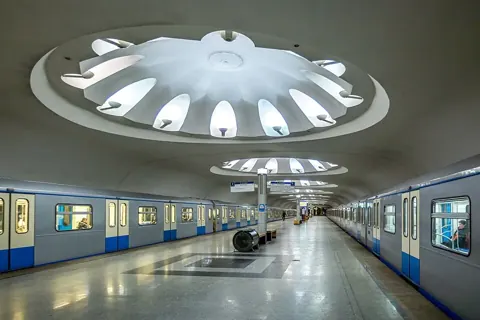 Станция «Аннино»