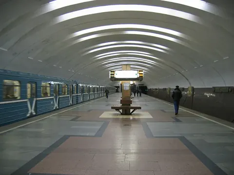 Станция «Кантемировская»