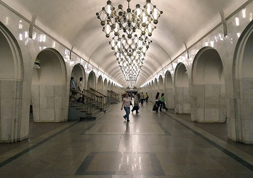 Станция «Менделеевская»