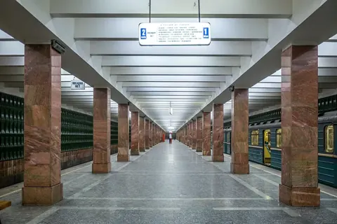 Станция «Новоясеневская»