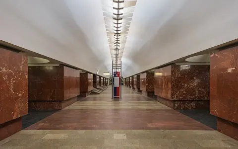 Станция «Площадь Ильича»