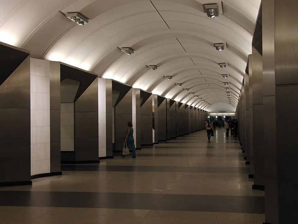 Станция «Сретенский бульвар»