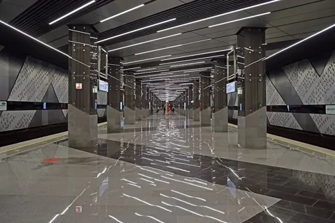 Станция «Тютчевская»