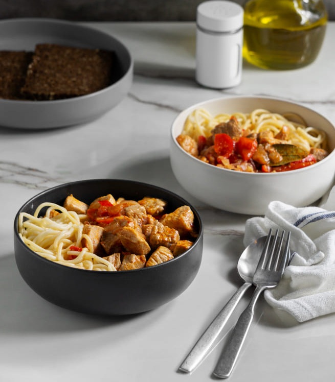 Сервировка обедов для сотрудников