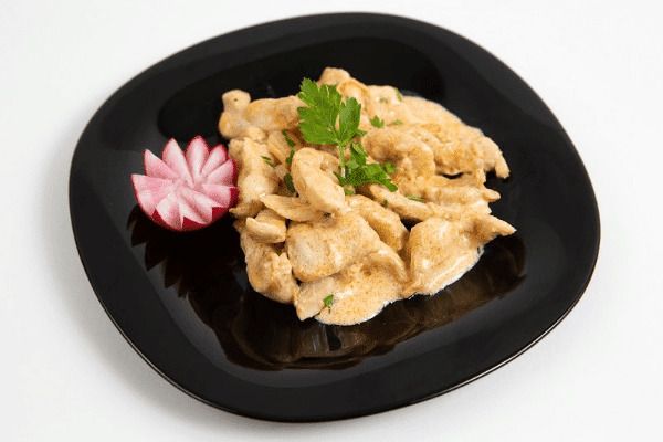Бефстроганов куриный
