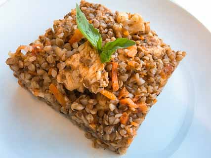 Гречка с индейкой и овощами
