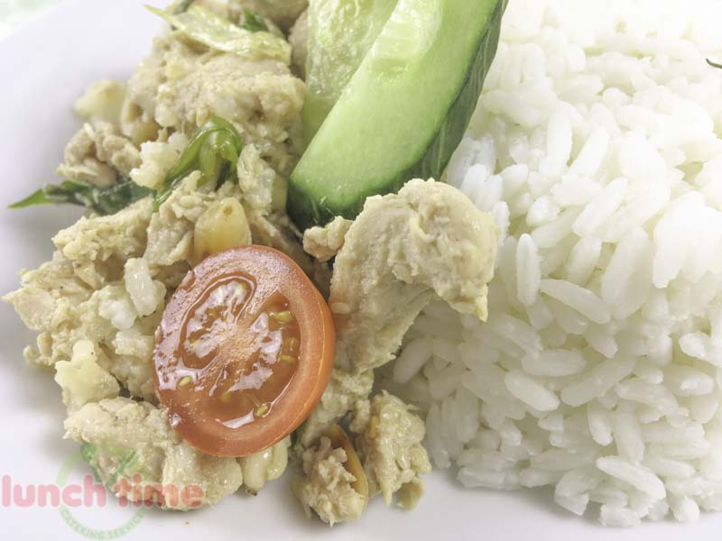 Курица по-китайски с грибами и рисом