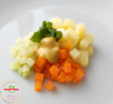 Салат картофельный с редькой